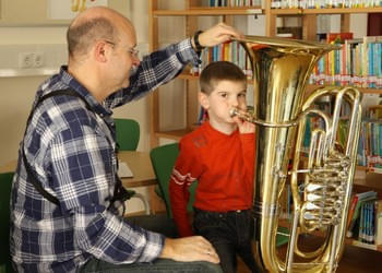 Instrumentenvorstellung-in-der-Volksschule